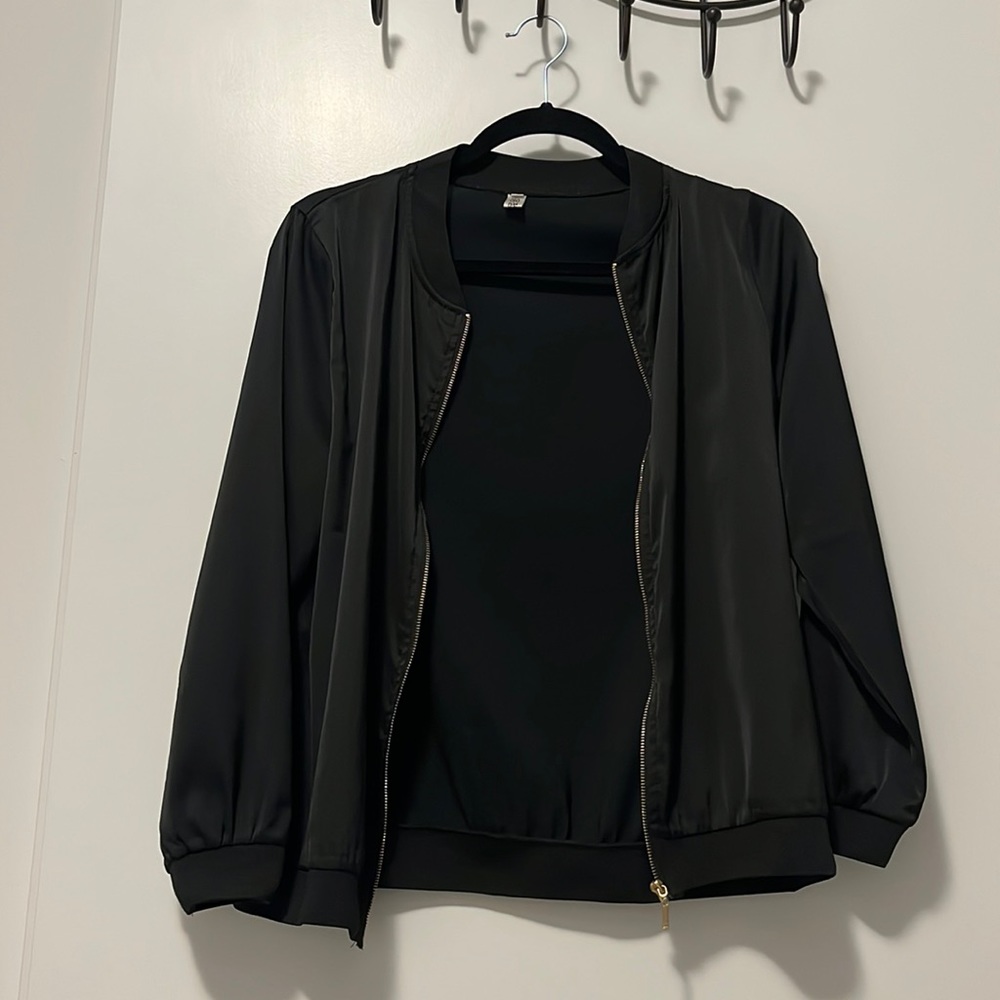Silky bomber jacket